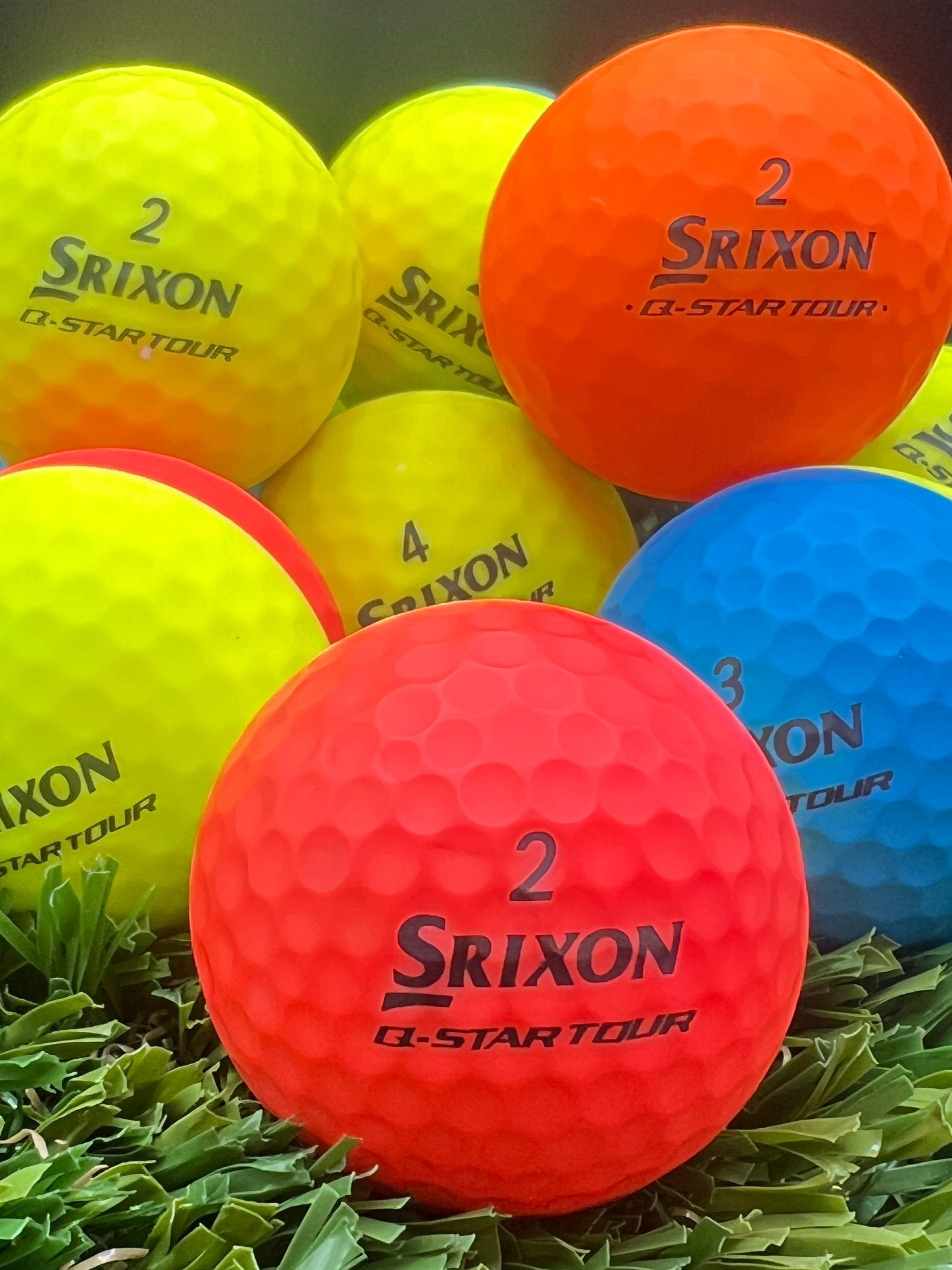 Srixon Q-Star Tour Divided